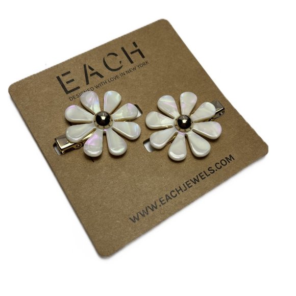 EACH FLOWER HAIR CLIPS/BARRETT - Picture 1 of 2